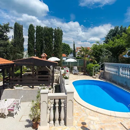 Apartment Pavic *