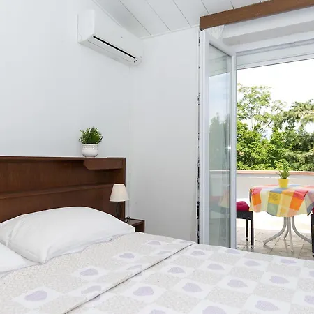 Pavic Apartment *